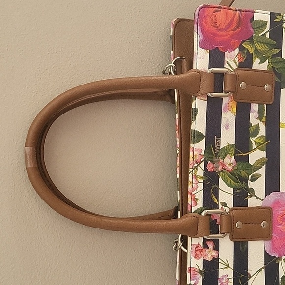 Ninewest Shoulder Bag - Picture 6 of 13